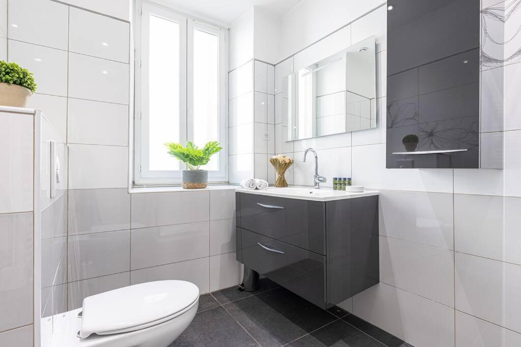 Ponchette - Independent House Promenade Des Anglais Nice Ngoại thất bức ảnh